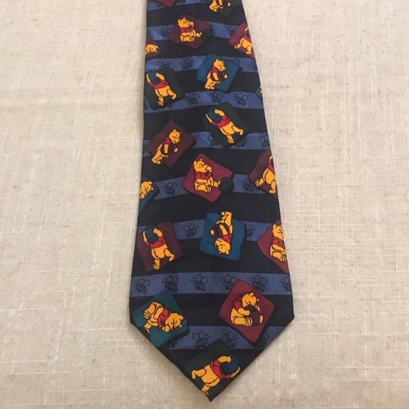 Winnie The Pooh Tie 100% Silk - Picture 5 of 6